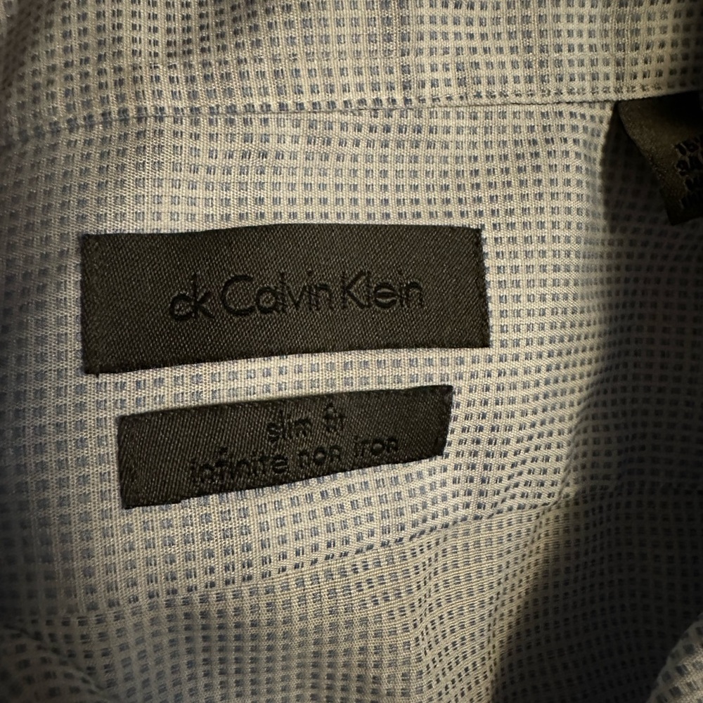 Calvin Klein Button Down 34/35 Slim Fit